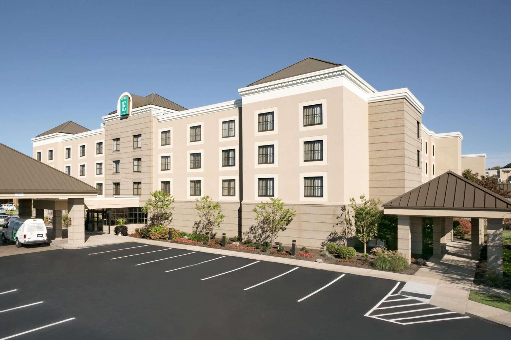 Embassy Suites Cleveland - Beachwood Exterior photo