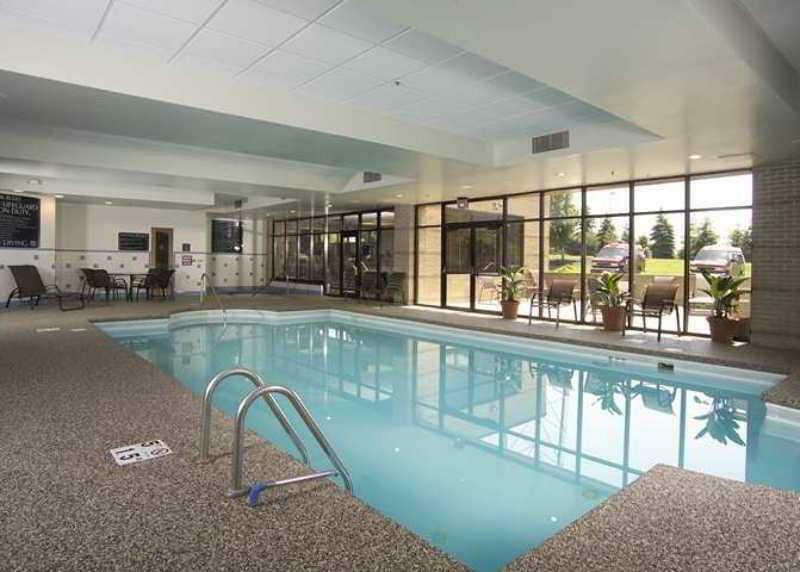 Embassy Suites Cleveland - Beachwood Exterior photo